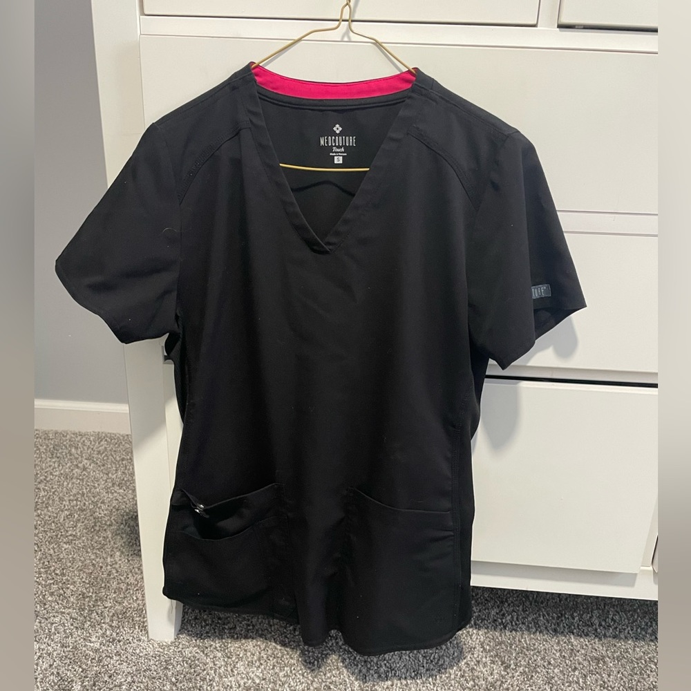 Medcouture scrubs like new!
